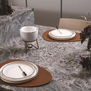 Placemat cognac ei-vormig